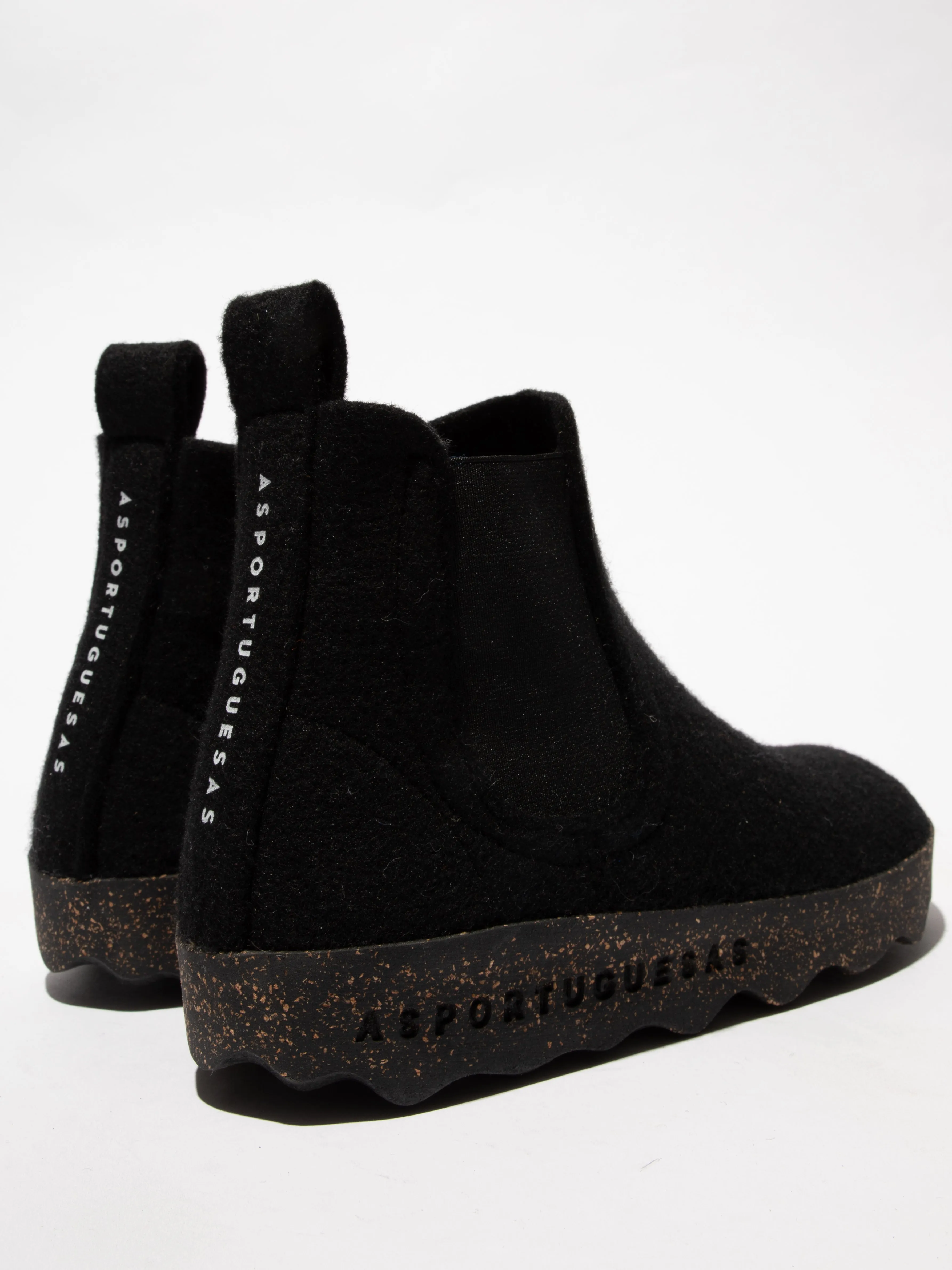 Chelsea Ankle Boots CAIA Black Felt