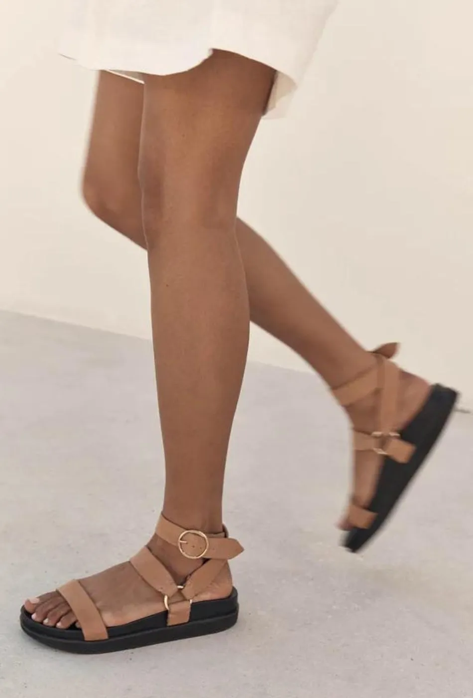 Platform Sandal - Light Tan